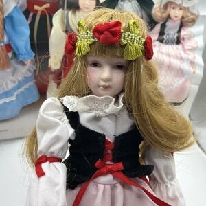 Rare International Poland Doll Markishka By Russ Berrie‎ 8.5" Vintage Porcelain